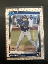 2021 Panini Donruss - Evan White #60 - On Fire /75 (RC)