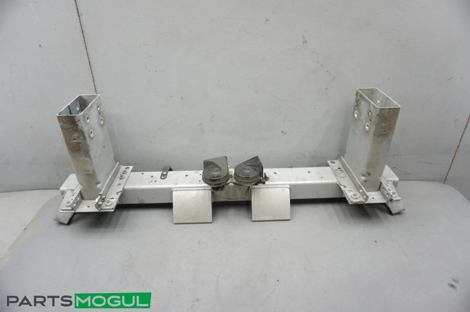 Barra de choque de impacto refuerzo parachoques delantero Jaguar X150 XK XKR 2007-2015 FABRICANTE DE EQUIPOS ORIGINALES Foto 2 de 4