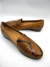 VIONIC Willa Boa Leather Slip On Flat Loafers Size 7.5 Display