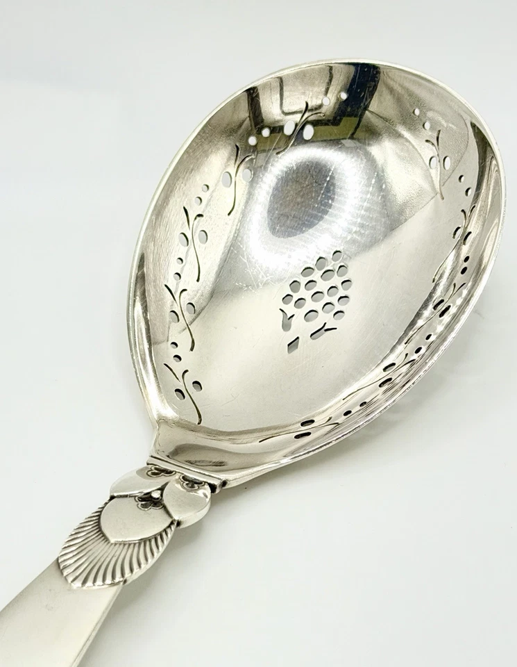 Cuchara perforada para servir Georg Jensen Cactus de plata de ley 8 3/4" sin mono 107,5 g Foto 4 de 4