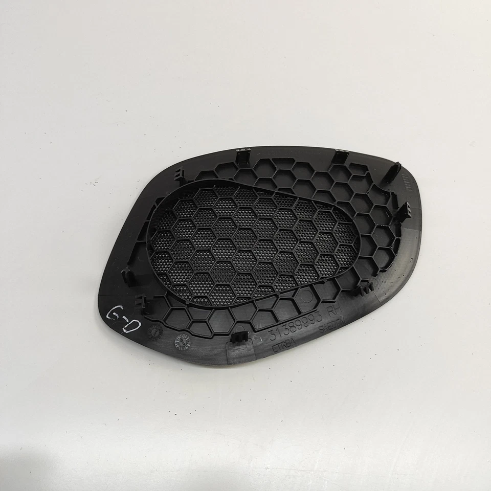 VOLVO XC90 MK2 Rear Right Loudspeaker Cover 31389993 30378897 - Image 4 of 4