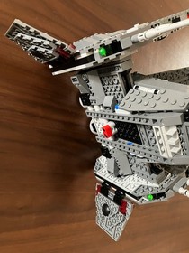 Lego 75104 Star Wars ** Kylo Ren's Command Shuttle ** incomplete