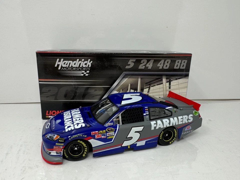 Lionel Nascar #5 Kasey Kahne Farmer's Insurance 2012 Impala 1:24 Diecast - Image 3 of 4