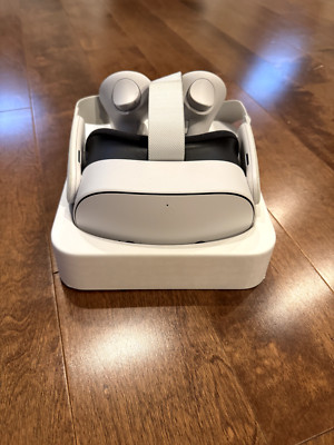 Meta Quest 3S | 128GB | Great Condition | Controllers & Charger Included