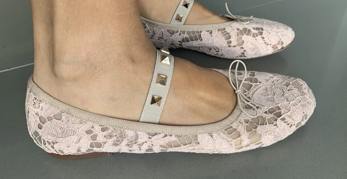 Afståelse Begrænse maske Valentino Rockstud Lace Ballet Flats Size 39.5 | eBay