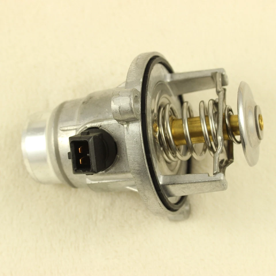 For BMW E65 E66 545i 550i 645i 650i 745 750 X5 X6 Thermostat Housing Assembl Foto 4 de 4