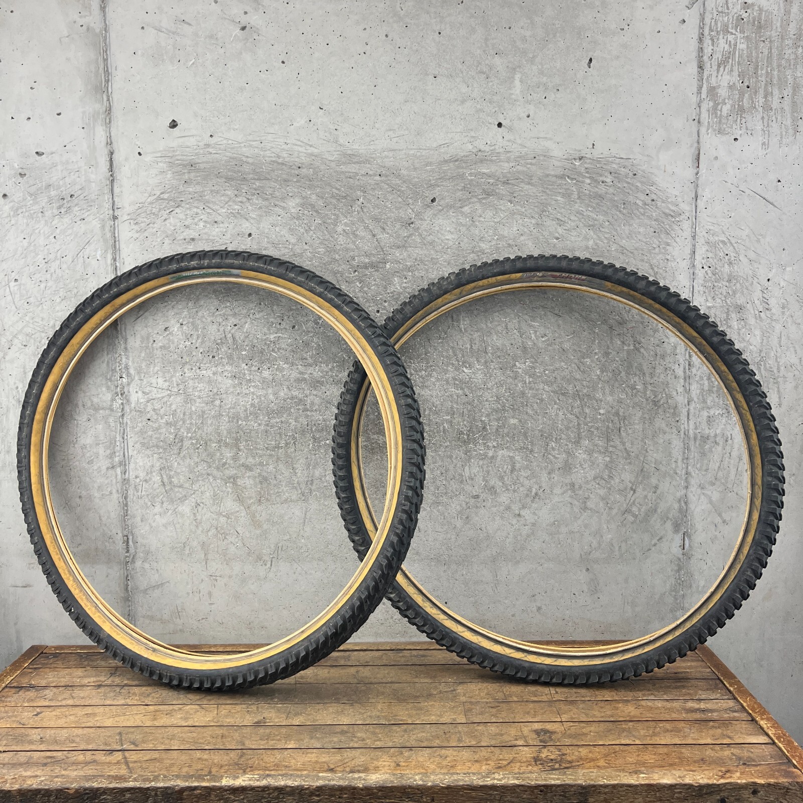 Vintage Panaracer Dart Smoke Tires 26 in Compe Front Rear MTB 26" x 2.