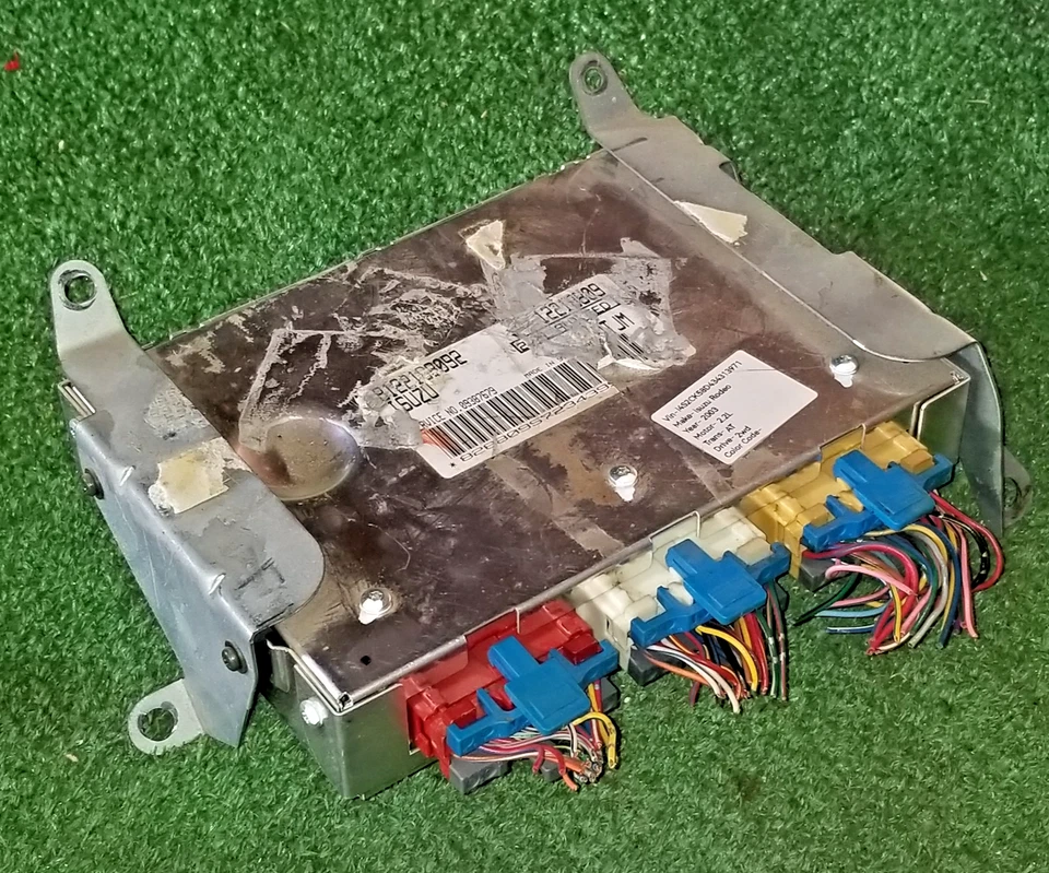 Isuzu Rodeo 8122188092 2003 PCM ECM ECU módulo de control 12218809 Foto 3 de 4