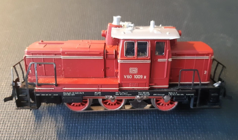 MÄRKLIN 3064.3 - Diesellok V 60 der DB, rot in Originalkarton und Anleitung