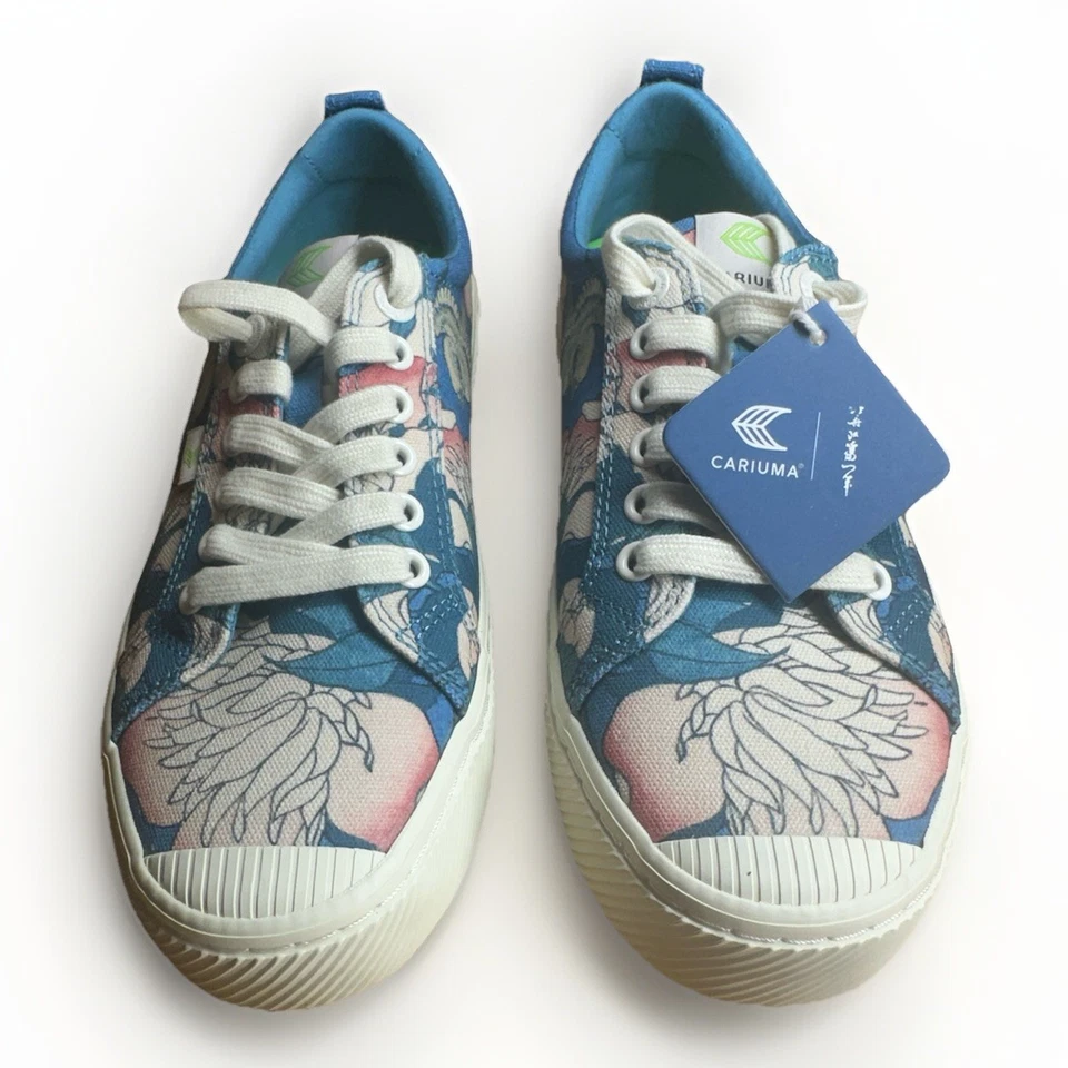 NUEVO CON ETIQUETAS CARIUMA + MFA BOSTON HOKUSAI Oca Zapatillas bajas Mujeres 9.5 Hombres 8 Peonías/Canarias Foto 2 de 4