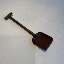 Vintage Children  s Metal Beach Spade 1960s Holiday British Seaside Coast 3