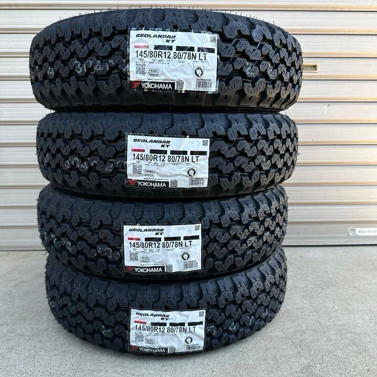 NANA③BRIDGESTONE 145/80R12 80/78N LT NANA③BRIDGESTONE 145/80R12 80/78N LT 12 Rim Diameter 145/80/145