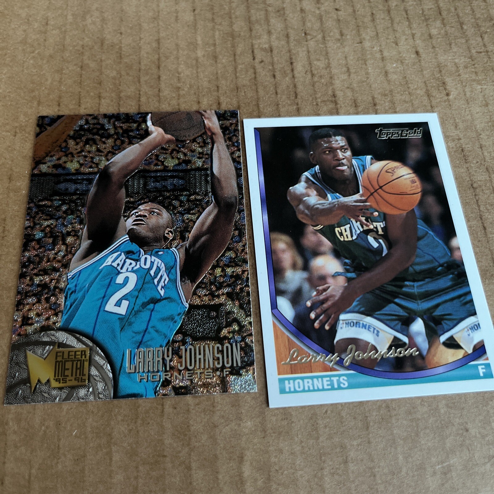 LARRY JOHNSON 1993 Topps GOLD #223 & 1995 Metal #11 Hornets Basketball (c6)