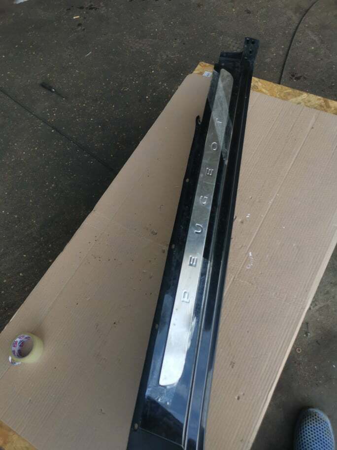 Picture 2 of 4