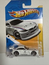 NEW 2012 Hot Wheels BMW Z4 M White Car HW Premiere #18/247 Diecast 1:64