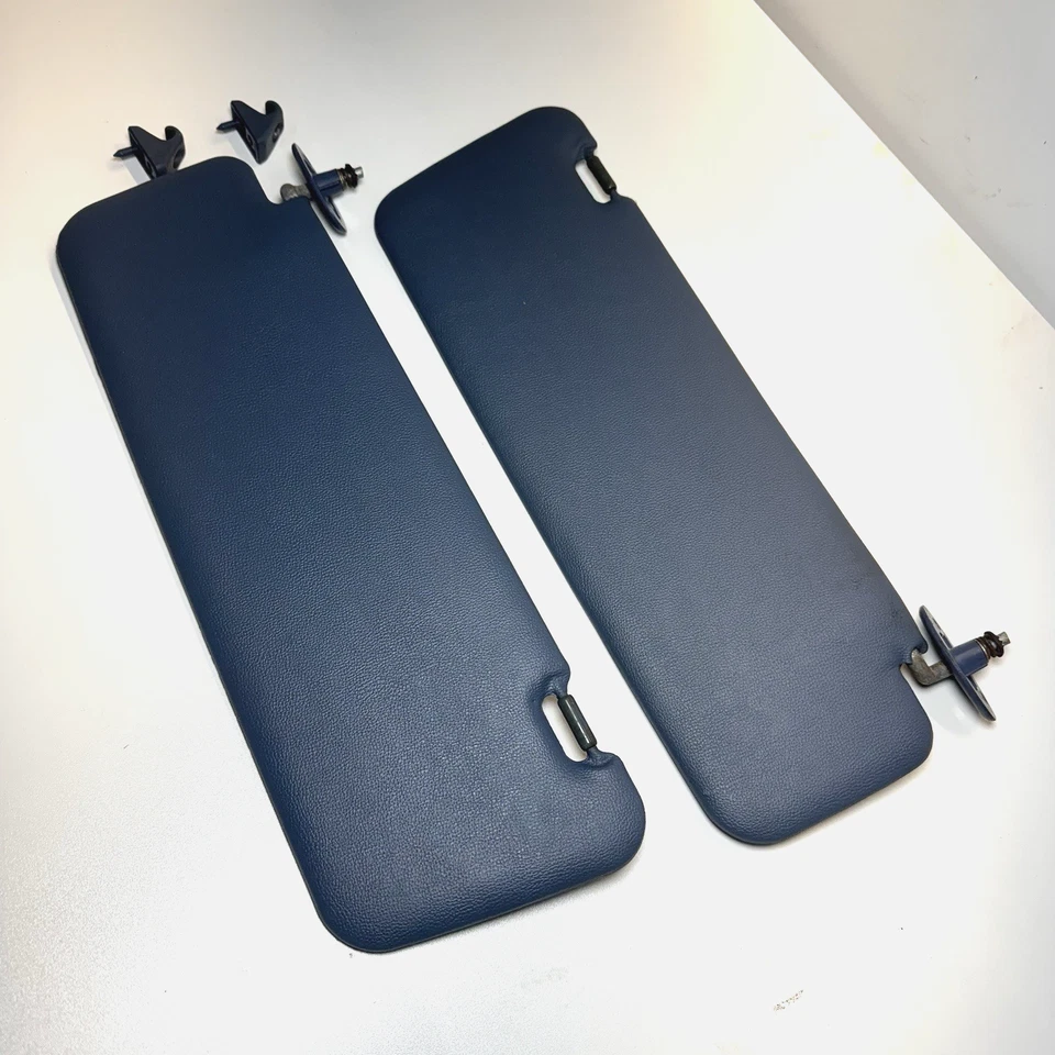 1989-95 Toyota Pickup 4Runner Factory OEM Pair Blue L & R Sunvisor BASE Clips - Image 4 of 4