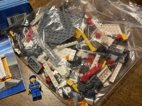 LEGO City #3366 Satellite Launch Pad Complete w/ Box Instruction & Minifigures