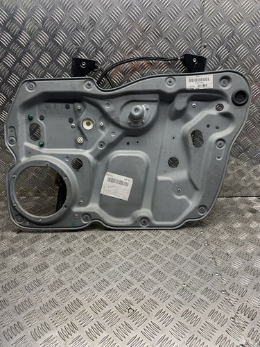 Volkswagen Touran I 2004 Fensterhebermechanismus ohne Motor Tür vorne DRA17957