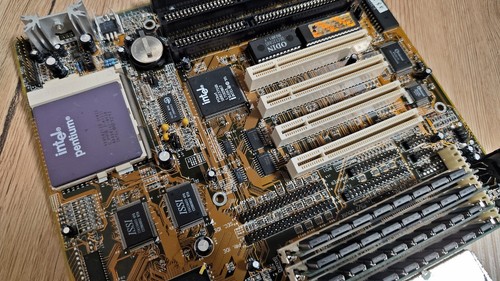 Zida Tomato 5DHX Rev 1.2 Socket 7 Baby AT Motherboard + 133MHz CPU + 48MB RAM - 第 11/13 張圖片