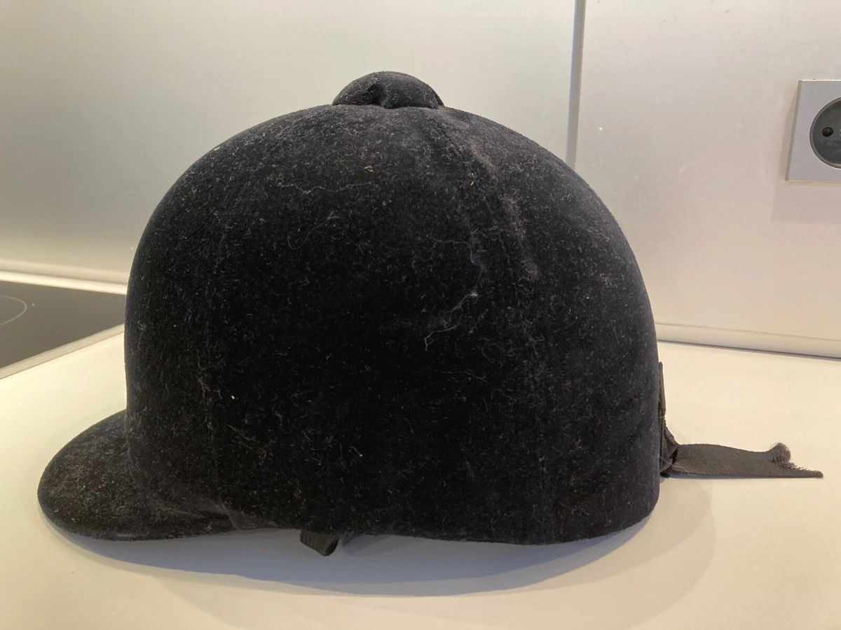 Casque D’équitation Velours Noir – Taille 59, Occasion Très Bon état