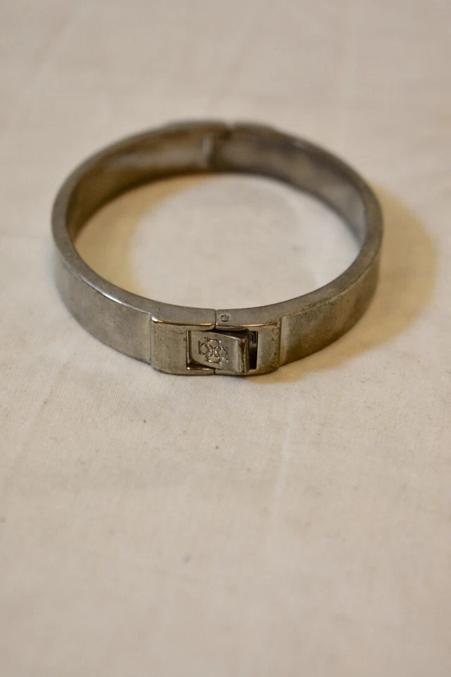 Brazalete brazalete ANN TAYLOR plateado talla 7 a la venta Foto 3 de 4