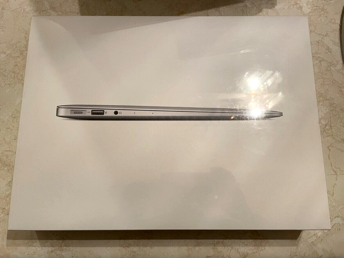 Apple MacBook Air 13.3 Apple MacBook Air 13.3