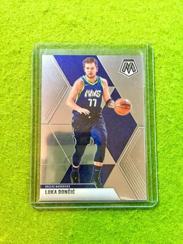 LUKA DONCIC MOSAIC SILVER CHROME CARD JERSEY #77 DALLAS MAVERICKS 2019 Panini