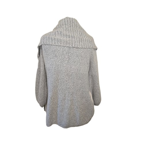 Hinge Grey Knit Cardigan Sweater Size M Cozy & Stylish Womens Wear - Picture 2 of 3