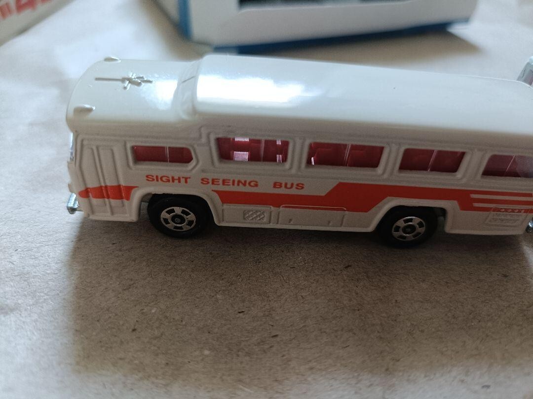 Picture 4 of 9