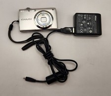 Nikon COOLPIX S3000 12.0MP Digital Camera Silver