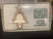 LIGHTED VILLAGE ACCESSORY CHRISTMAS TREE   BRITE LITES # 52388  Dept 56