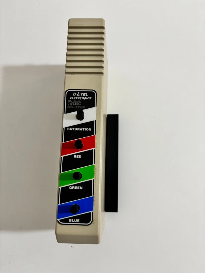 Commodore Amiga 500 RGB SPLITTER