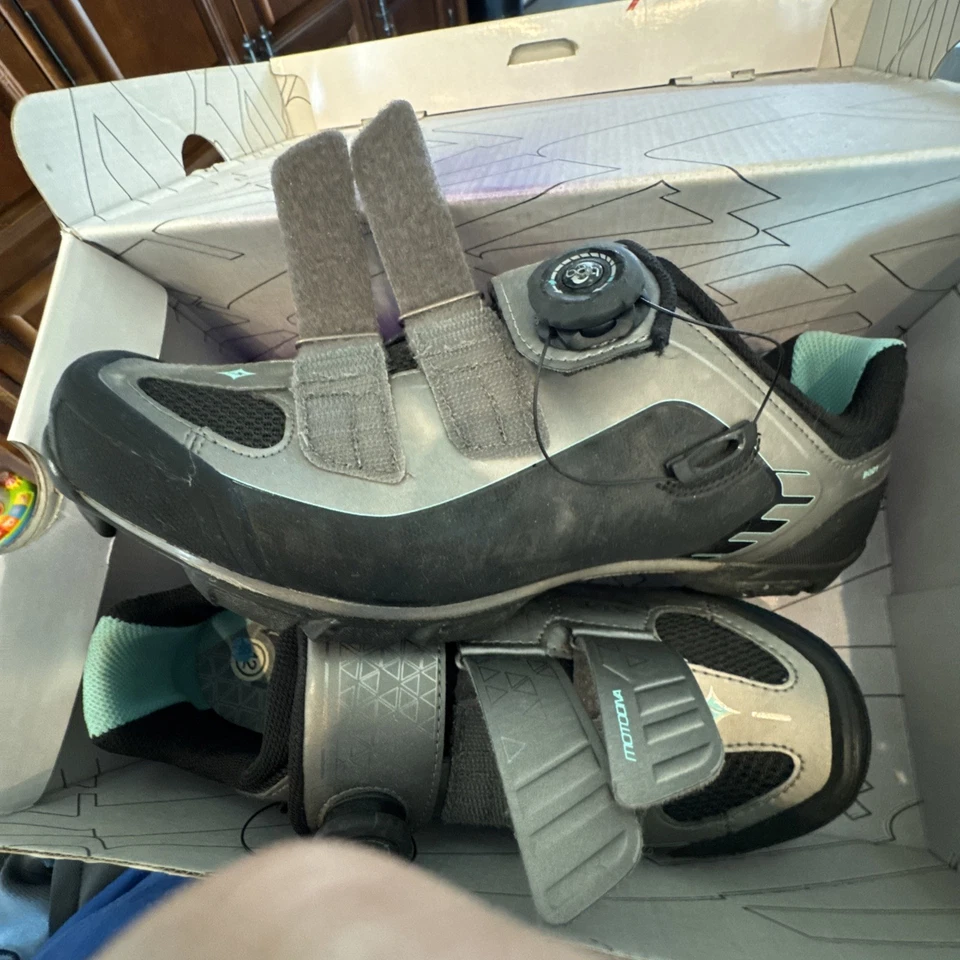 Specialized Motodiva Wmn Zapatos de Ciclismo Mujer US 10.5 EU 42 SPD Clip MTB Negro Foto 2 de 2