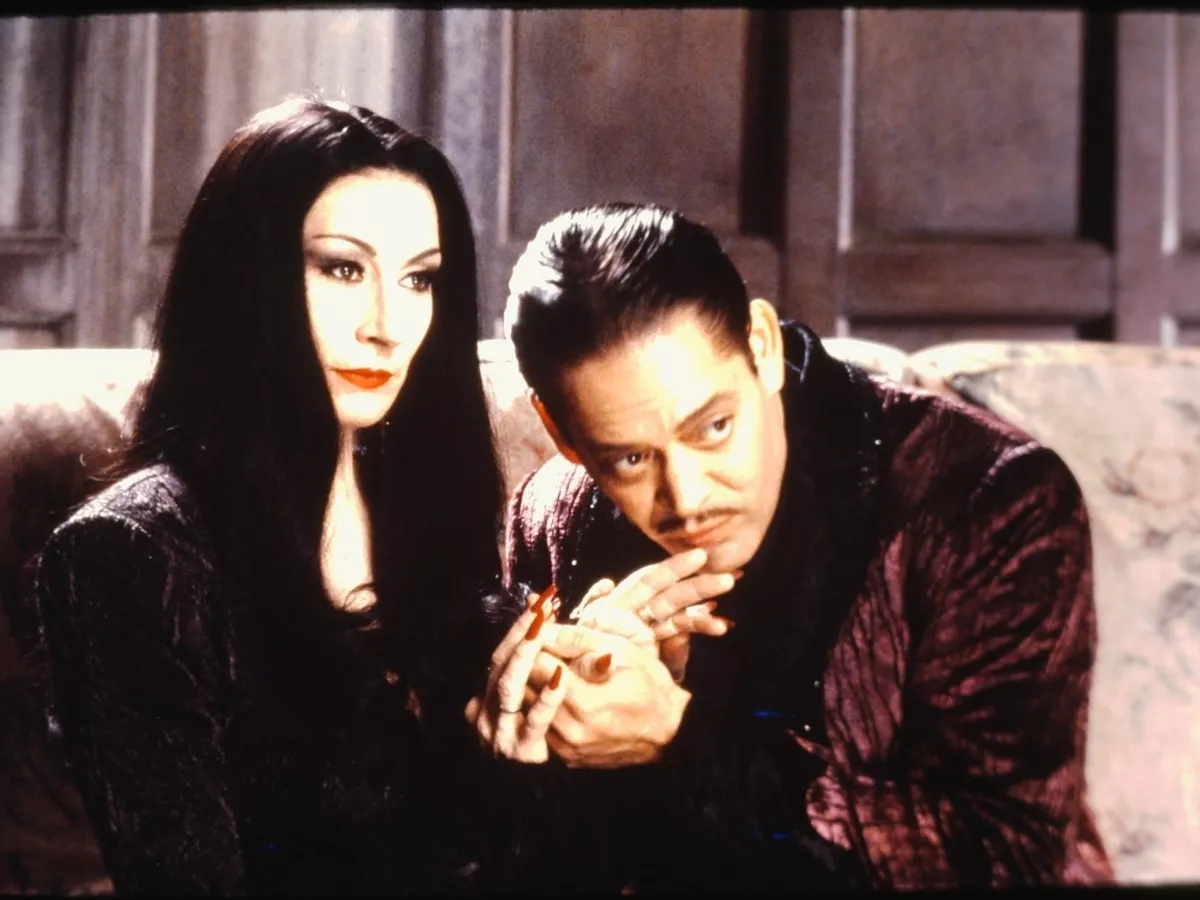 Raul Julia And Anjelica Huston