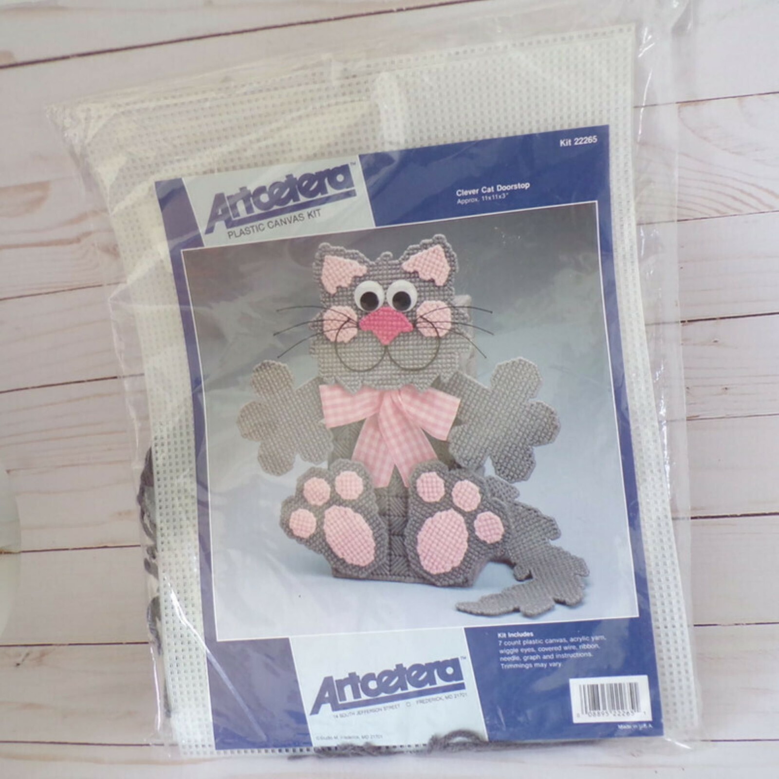 Clever Cat Doorstop Plastic Canvas Kit Needlepoint Embroidery Cross