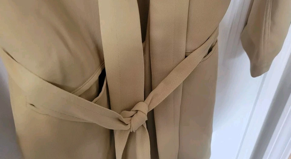 Blusa sin mangas Doncaster 2 Peice y chaqueta drapeada con cinturón 100 % poliéster talla 10 Foto 2 de 4