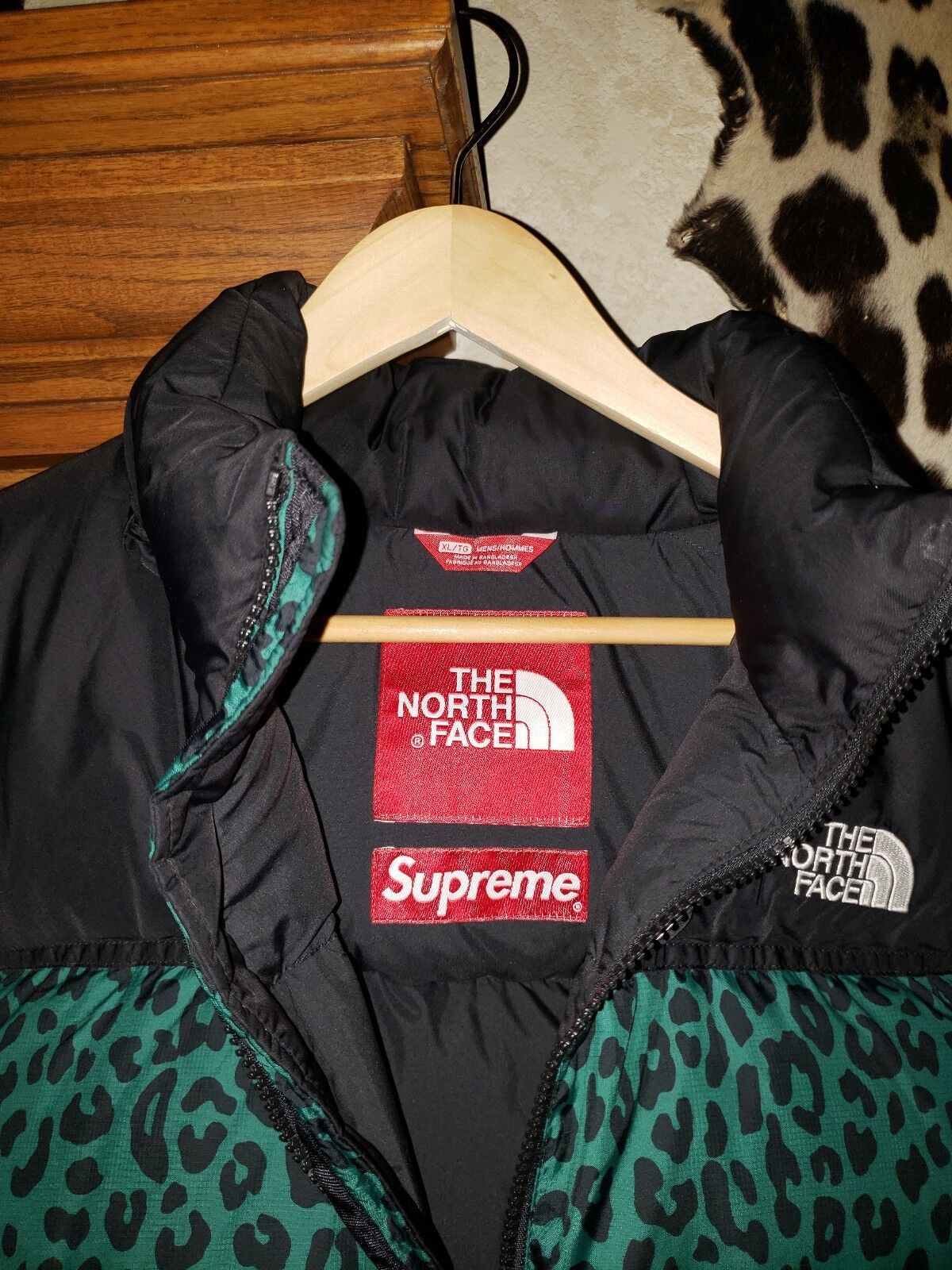 Supreme North Face Leopard Nuptse Jacket Sz XL TNF Puffer Green