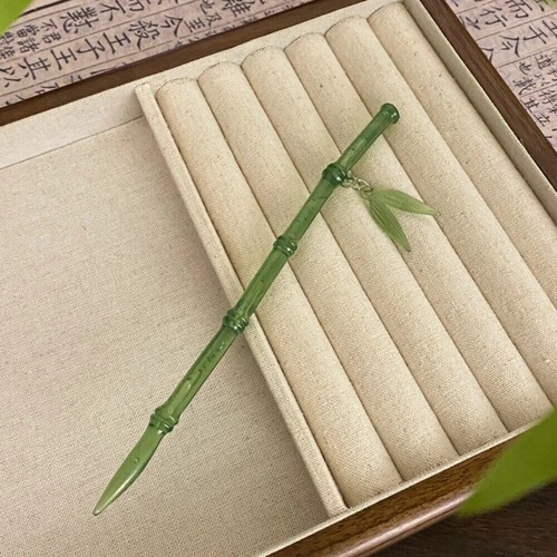Horquilla de bambú pequeña simple con pasador verde estilo chino para mujer - Imagen 3 de 9