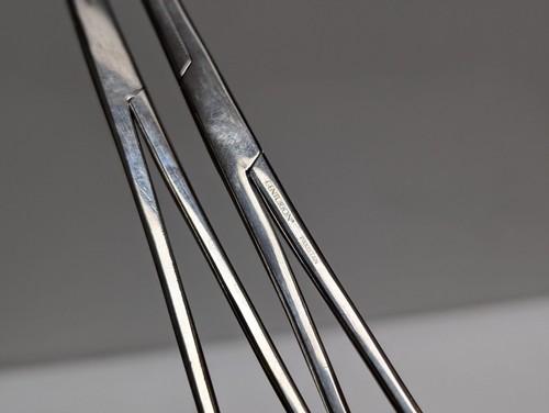 4 pcs. Assorted Forceps JARIT 105-196 CODMAN 32-4121 (USED). - Picture 5 of 23