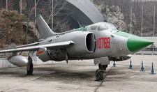 Nanchang Q-5 A-5 Fantan Desktop Kiln Dried Wood Airplane New Model Large 1/48