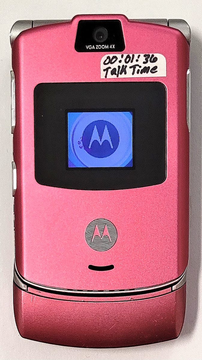 未使用 Motorola razr 60s ピンク motorola razr 60 （12GB/512GB