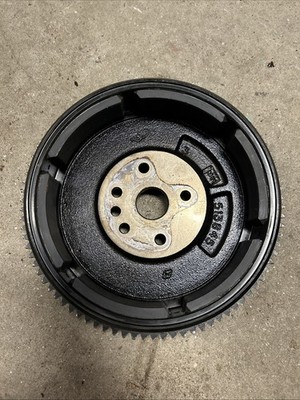 584843 90 100 115 HP Evinrude Johnson 60 Degree FLYWHEEL V4 OEM OMC BRP 1995-06