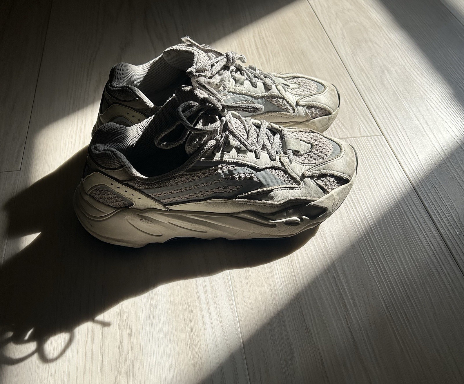adidas Yeezy Boost 700 V2 Static