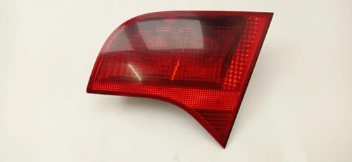 Piloto Trasero Izquierdo Interior para AUDI A4 AVANT (8E) 2.0 TDI 2005 125274 - Imagen 1 de 8