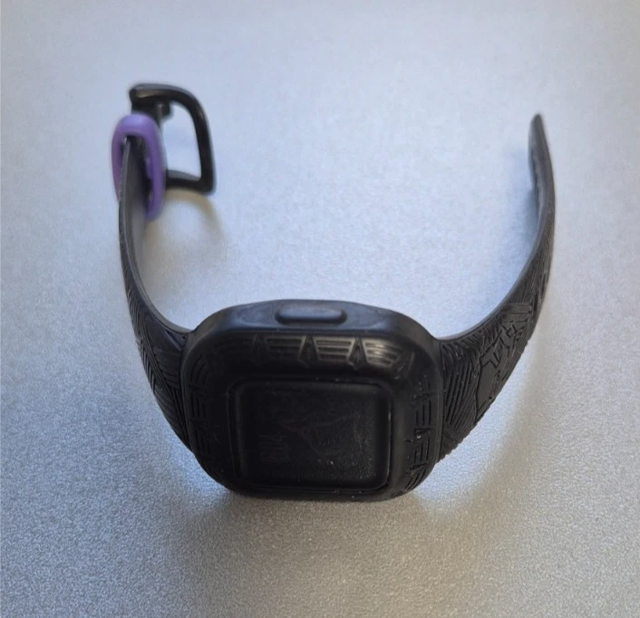 Garmin vívofit jr. 3 Aktivitätstracker - Marvel Black Panther - Bild 2 von 3