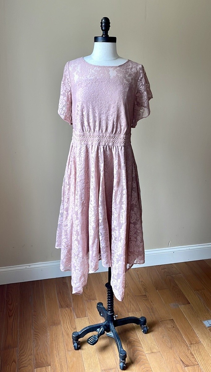 TORRID Dusty Pink Rose Lace Dress Womens Size 0 Lined Large Size 12