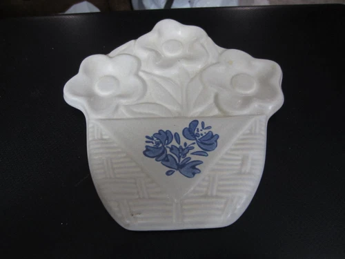 Pfaltzgraff Yorktowne Flower Basket Spoon Rest Holder Wall Hanger Blue Vintage