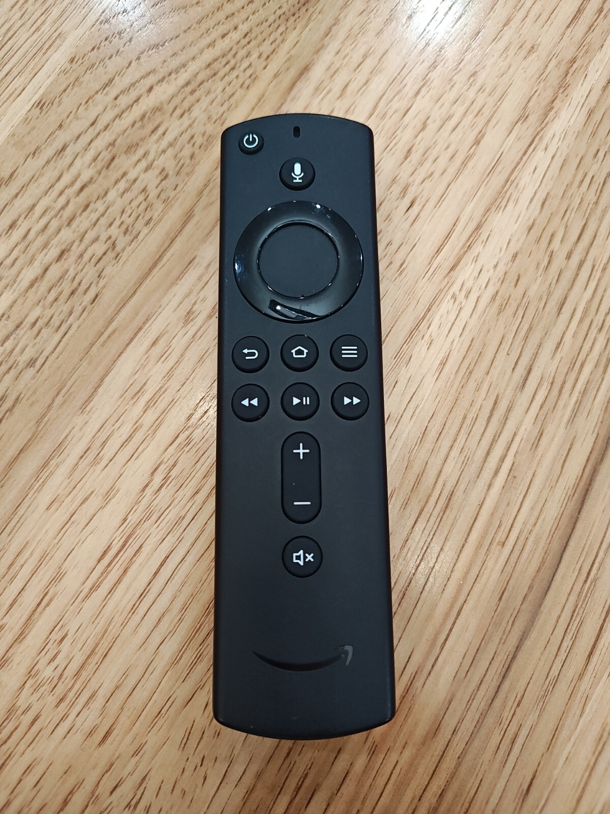 Amazon's Non-4K Fire TV Stick Is Finally Getting Volume Buttons On Its Remote - Foto 6