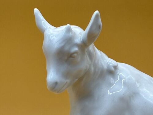 Vintage Meissen Blanc de Chine Goat Figurine by Erich Hösel - Picture 9 of 13