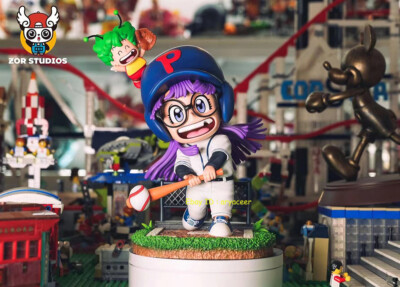 Zor Studio Dr. Slump Series Baseball Arale Limited Figure Statue
